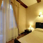 Vezha Vedmezha Hotel 4*