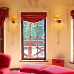 Vezha Vedmezha Hotel 4*