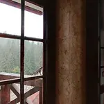 Vezha Vedmezha Hotel Volosyanka (Lviv)