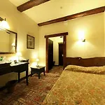 Vezha Vedmezha Hotel