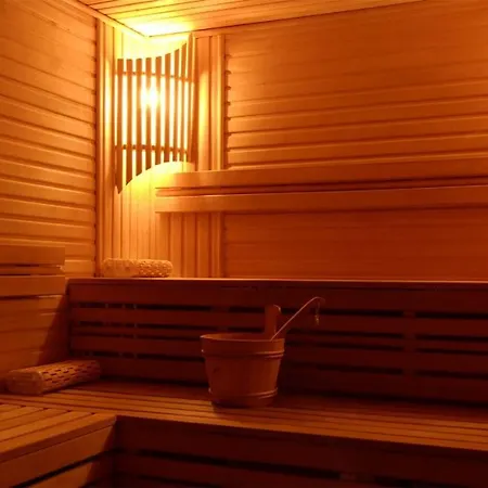 Vezha Vedmezha Hotel Volosyanka (Lviv)