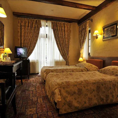 Vezha Vedmezha Hotel 4*