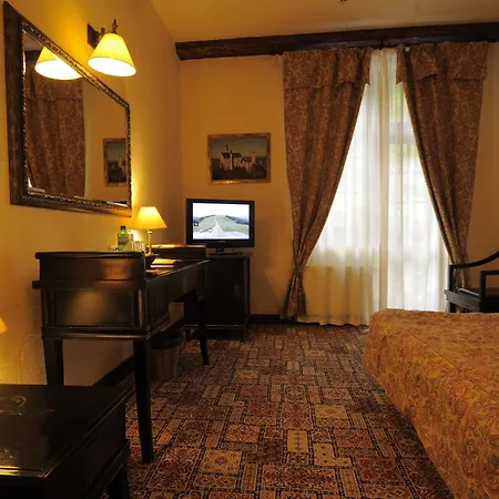 Hotel Vezha Vedmezha 4*