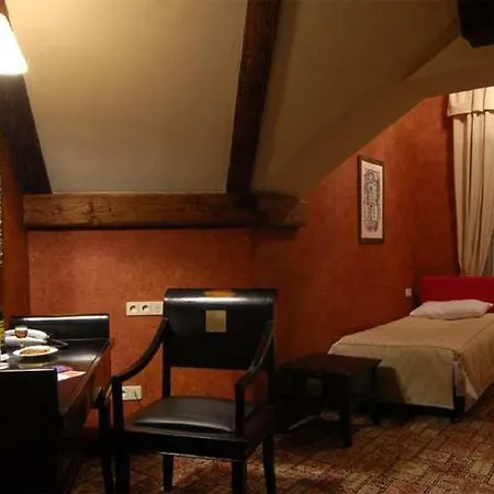 Vezha Vedmezha 4* Volosyanka (Lviv)