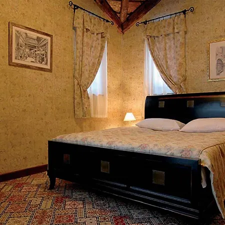 Vezha Vedmezha Volosyanka (Lviv)