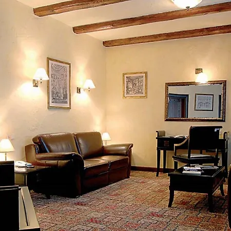 Vezha Vedmezha Hotel 4*